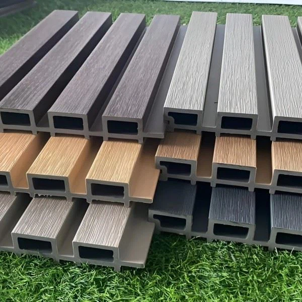 Wood Grain Mildew-proof And Moisture-proof WPC Clading